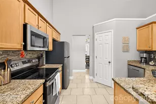 2627 Bridgeville Ln, Charlotte, NC 28262 - Photo 18