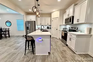 12029 Basking Dr, Charlotte, NC 28214 - Photo 6