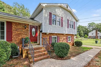 834 Applegate Court, Gastonia, NC 28054 - Photo 2