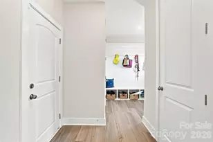 220 E Warfield Dr, Mooresville, NC 28115 - Photo 6