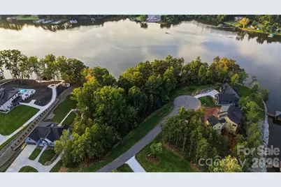 5768 Lake Pointe Drive #15, Granite Falls, NC 28630 - Photo 10