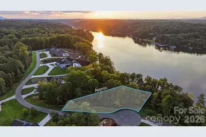 5768 Lake Pointe Drive #15, Granite Falls, NC 28630 - Photo 4