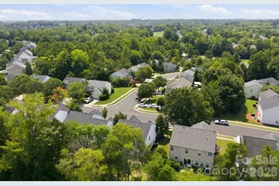 10404 Haddington Drive NW, Charlotte, NC 28269 - Photo 36