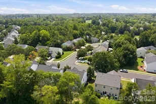 10404 Haddington Dr NW, Charlotte, NC 28269 - Photo 36