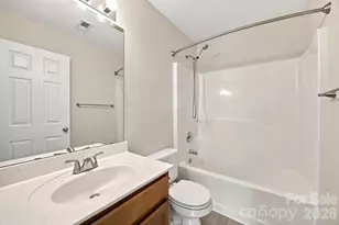 10404 Haddington Dr NW, Charlotte, NC 28269 - Photo 26