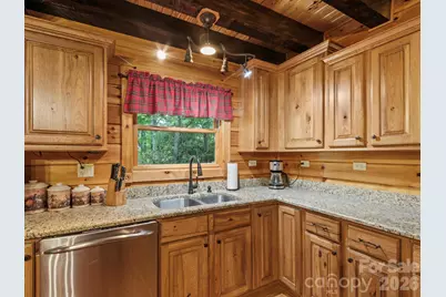 475 S Toe River Road, Burnsville, NC 28714 - Photo 10