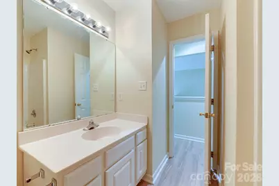 9128 Treyburn Drive, Charlotte, NC 28216 - Photo 14