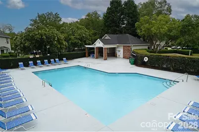 9128 Treyburn Drive, Charlotte, NC 28216 - Photo 16