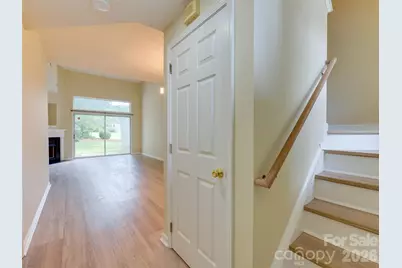 9128 Treyburn Drive, Charlotte, NC 28216 - Photo 4
