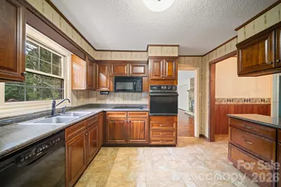 140 Redwood Street, Brevard, NC 28712 - Photo 8