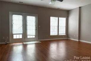 7037 Flying Scotsman Dr, Charlotte, NC 28213 - Photo 6