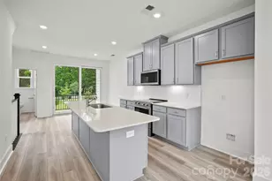1017 Revival Row, Charlotte, NC 28208 - Photo 6