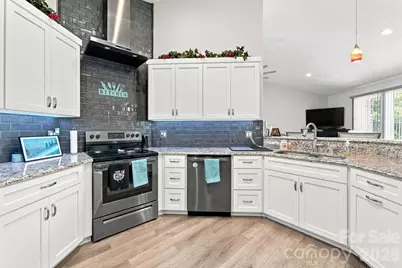 295 Idlewood Drive, Marion, NC 28752 - Photo 10