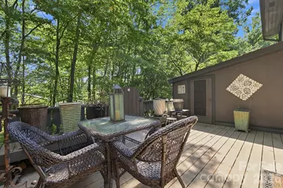 98 Laurelwood Circle W #6, Hendersonville, NC 28791 - Photo 22