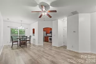 4707 Craigmoss Ln, Charlotte, NC 28278 - Photo 2