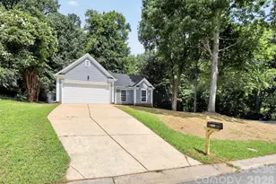 5800 Pennycross Ln, Charlotte, NC 28216 - Photo 2