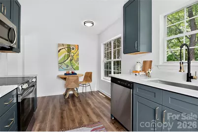 5800 Pennycross Lane, Charlotte, NC 28216 - Photo 18