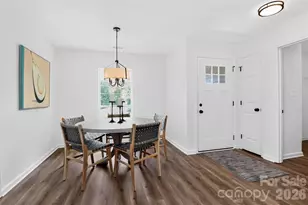 5800 Pennycross Ln, Charlotte, NC 28216 - Photo 8