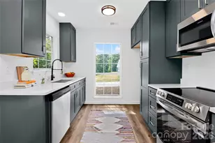 5800 Pennycross Ln, Charlotte, NC 28216 - Photo 16