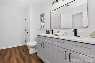 5800 Pennycross Ln, Charlotte, NC 28216 - Photo 24