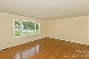47 Cane Creek Cir, Fairview, NC 28730 - Photo 4