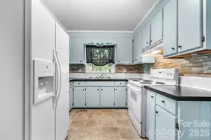 296 Pine Mountain Rd, Hudson, NC 28638 - Photo 10