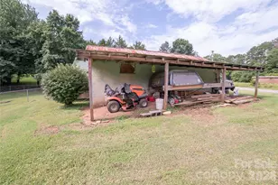 4023 Junior Henry St, Morganton, NC 28655 - Photo 6