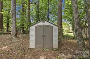 2105 Helen Dr, Gastonia, NC 28054 - Photo 26
