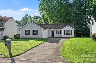 4410 Craven Hill Dr, Charlotte, NC 28216 - Photo 1