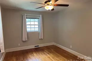 6233 Donna Dr, Charlotte, NC 28213 - Photo 18