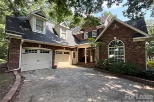 2649 Willowbrook Dr, Charlotte, NC 28104 - Photo 2