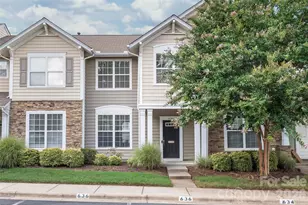 636 Brickdust Ct, Fort Mill, SC 29708 - Photo 2