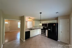 3402 Southern Ginger Dr, Indian Trail, NC 28079 - Photo 4