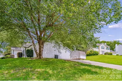 8012 Cadmium Court, Charlotte, NC 28215 - Photo 30