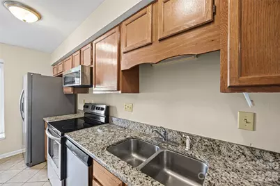 304 Heritage Parkway, Fort Mill, SC 29715 - Photo 6