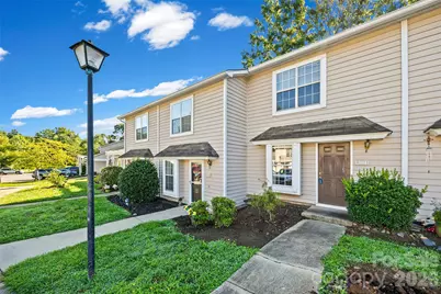 304 Heritage Parkway, Fort Mill, SC 29715 - Photo 2