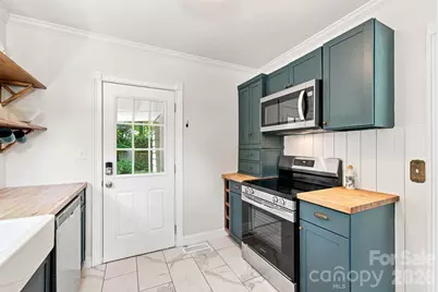 2438 Remount Road, Charlotte, NC 28208 - Photo 10