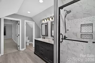 8011 Alba Ct, Charlotte, NC 28269 - Photo 30