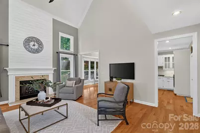 8011 Alba Court, Charlotte, NC 28269 - Photo 12