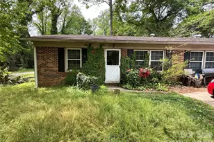 423 N Carpenter St, Gastonia, NC 28054 - Photo 4