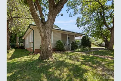122 Edwards Avenue, Swannanoa, NC 28778 - Photo 4