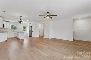 816 Fairview St, Kannapolis, NC 28083 - Photo 8