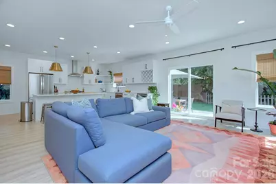 526 Seldon Drive, Charlotte, NC 28216 - Photo 12