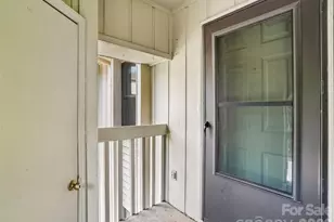 1106 Abbey Cir, Asheville, NC 28805 - Photo 4