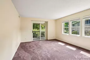 1106 Abbey Cir, Asheville, NC 28805 - Photo 6