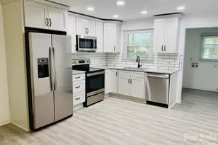 1000 1st St Dr SE, Conover, NC 28613 - Photo 2