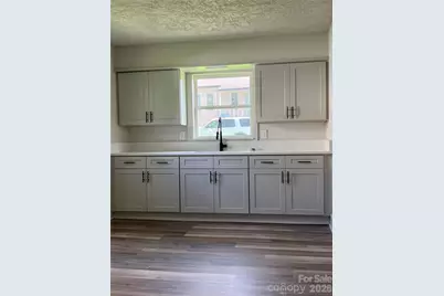 640 Hawthorne Street, Hudson, NC 28638 - Photo 4