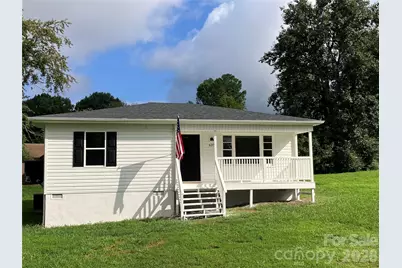 640 Hawthorne Street, Hudson, NC 28638 - Photo 2