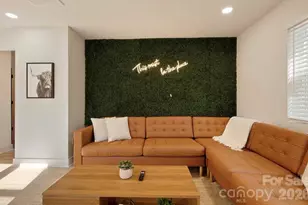 1321/1323 Richmond Pl, Charlotte, NC 28209 - Photo 2