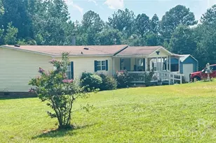 3557 Gladden Dr, Lincolnton, NC 28092 - Photo 1